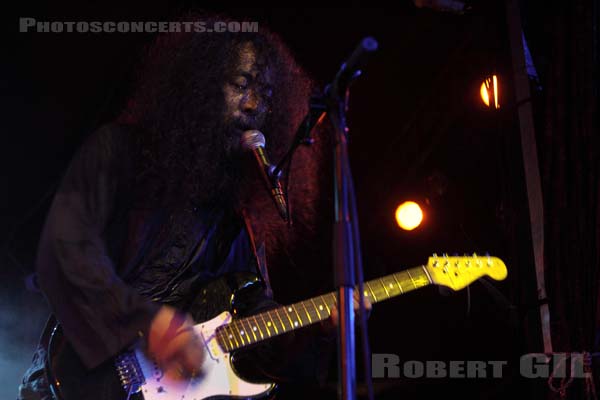 ACID MOTHERS TEMPLE - 2010-06-03 - PARIS - Cabaret Sauvage - 